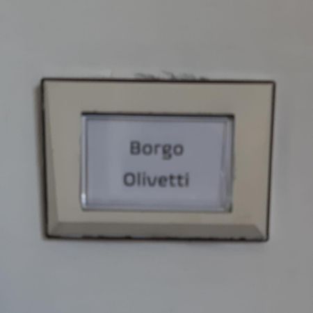 Apartment "Borgo Olivetti" Ivrea Buitenkant foto