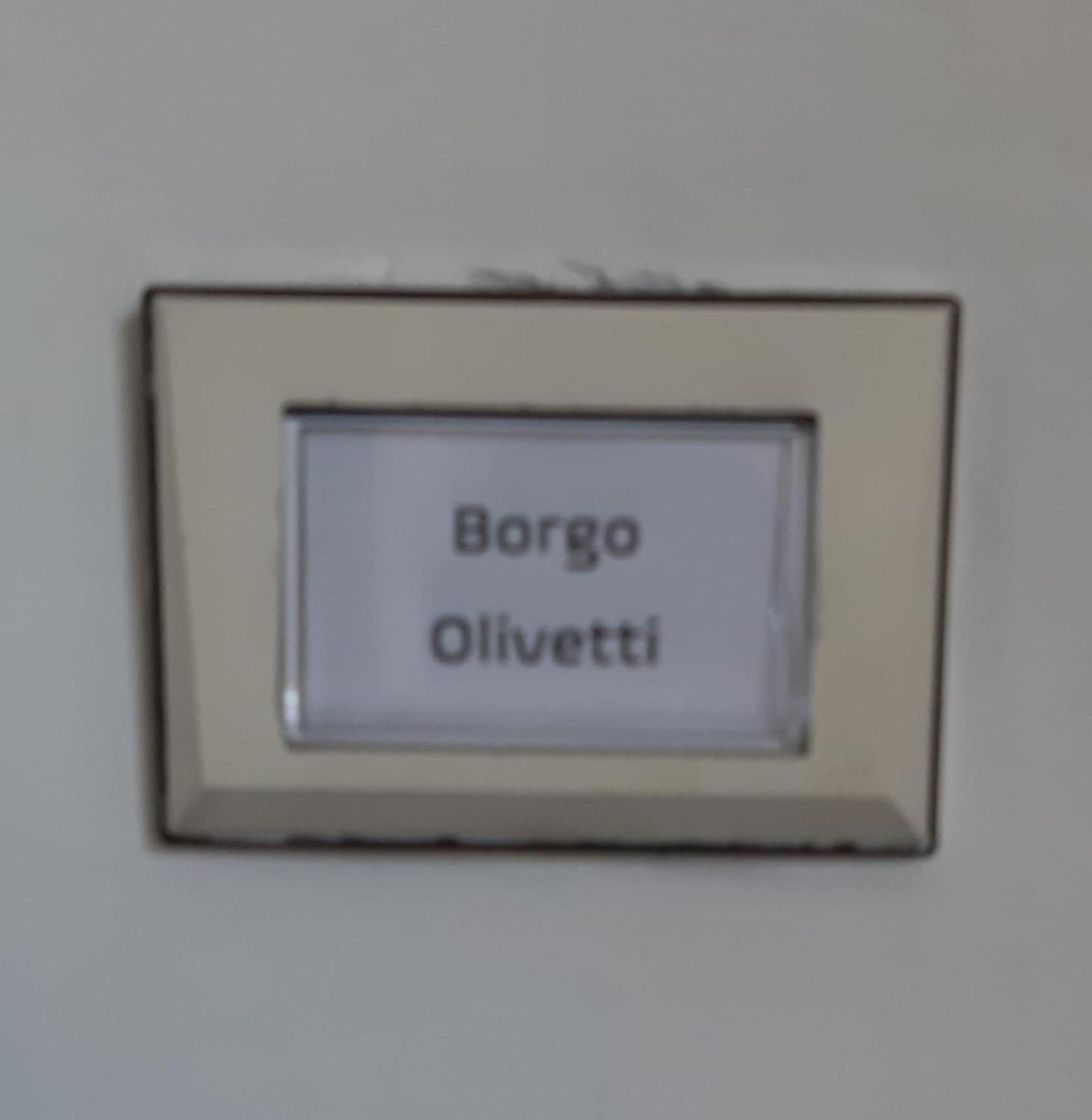Apartment "Borgo Olivetti" Ivrea Buitenkant foto